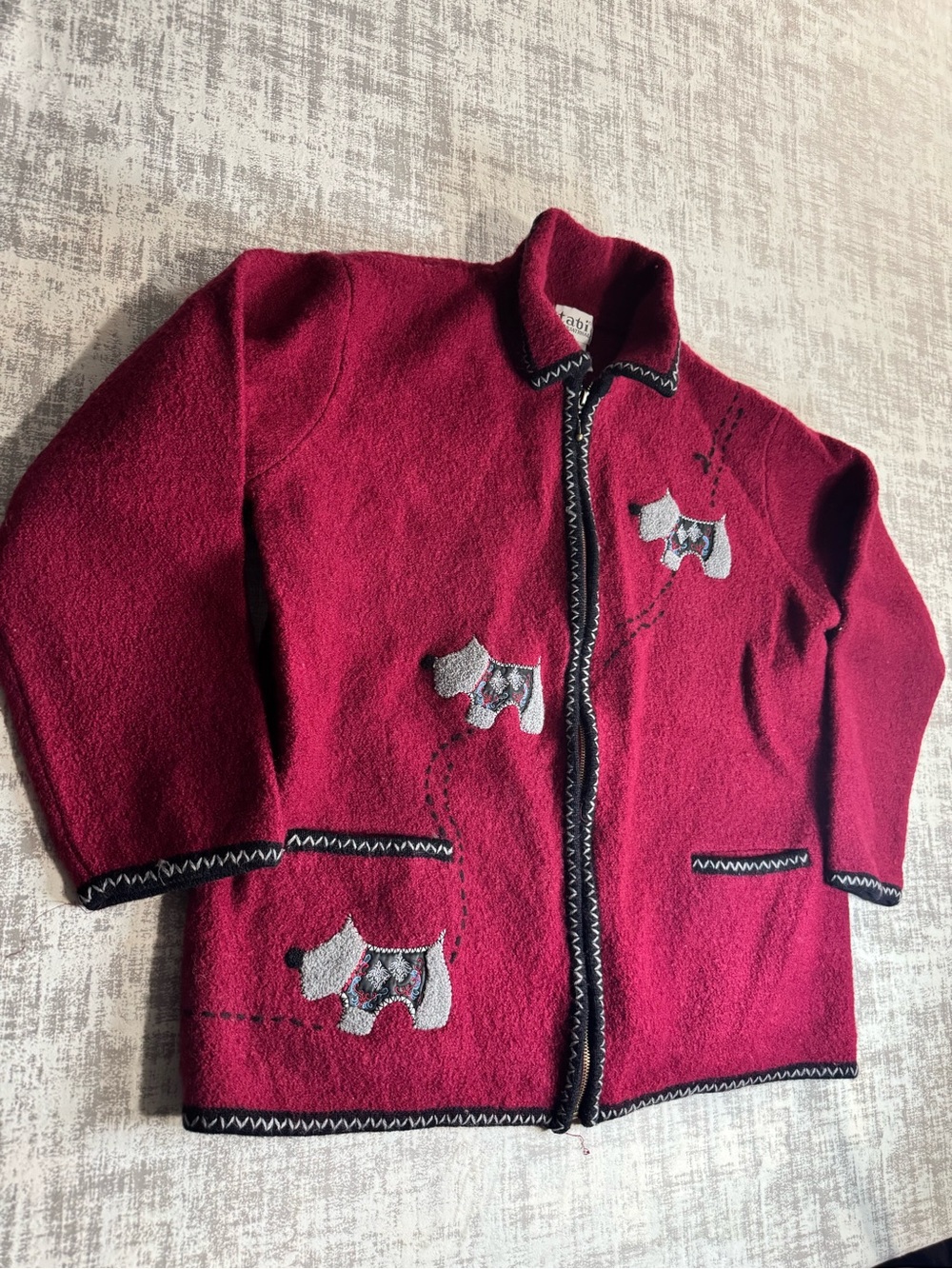 VTG 80s Tabi International Wool Burgundy Dog Appliqué Jacket Size XL 26x22.5